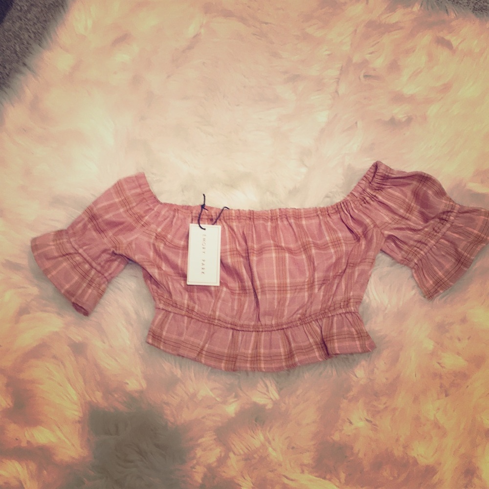 Cute cropped blouse